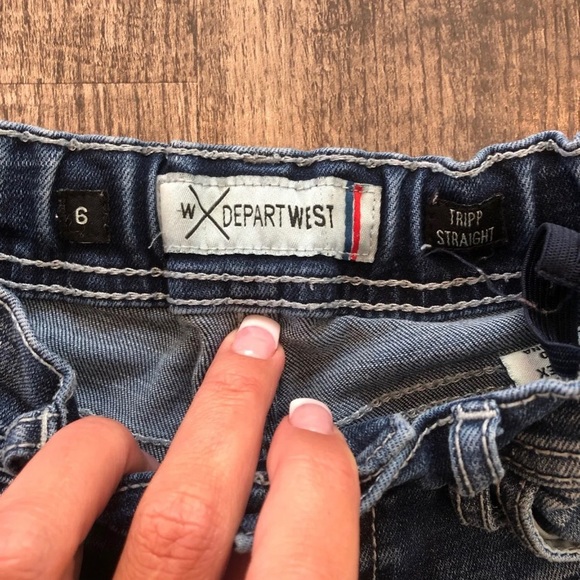 Boys BKE Buckle Jeans - Picture 12 of 12